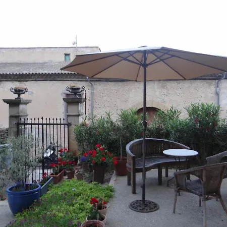 La Grande Maison Bed & Breakfast Cambieure