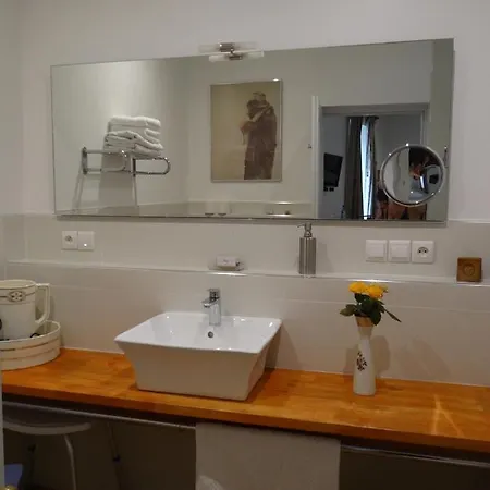 Alojamento de Acomodação e Pequeno-almoço La Grande Maison *